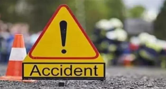 Khabar Odisha:Five-including-children-died-in-collision-between-two-bikes-in-Gorakhpur