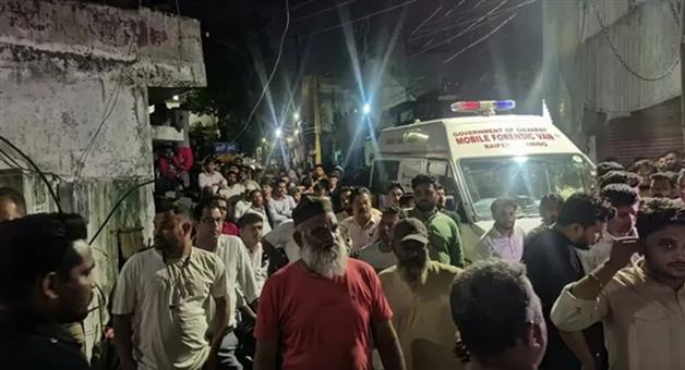 Khabar Odisha:Five-members-of-same-family-found-in-a-locked-house-in-Raipur