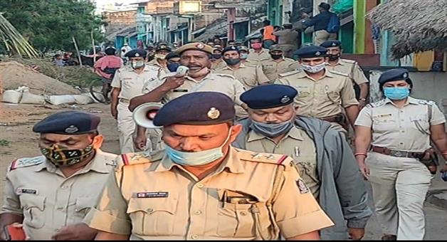 Khabar Odisha:Flag-march-by-police-and-IRB-battalion-in-Kotia-ahead-of-panchayat-elections