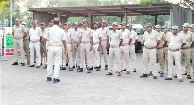 Khabar Odisha:Flag-marches-held-at-various-places-by-Paradip-Police
