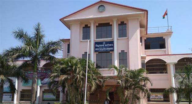 Khabar Odisha:Flood-Duty-Negligence-Kendrapara-Collector-Suspends-2-Panchayat-Executive-Officers