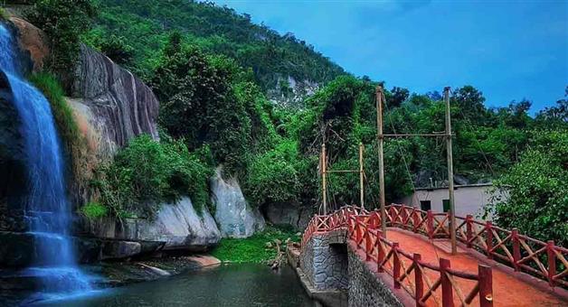 Khabar Odisha:Gandahati-Waterfall-in-Gajapati