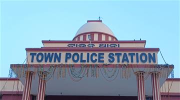Khabar Odisha:Gold-jewellery-robbery-case-2-arrested