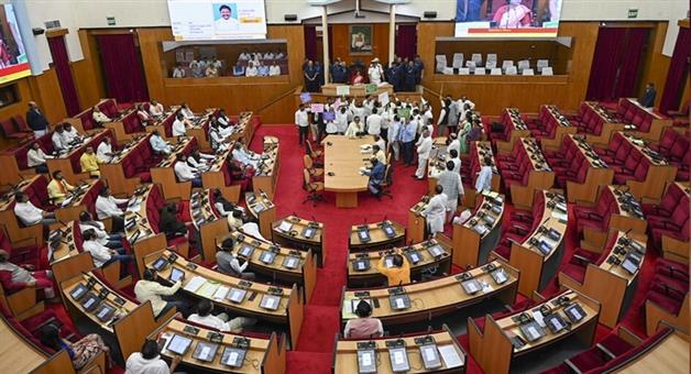 Khabar Odisha:Government-has-no-compassion-for-tribals-forest-land-leases-are-not-being-obtained-they-are-being-neglected-Opposition-party