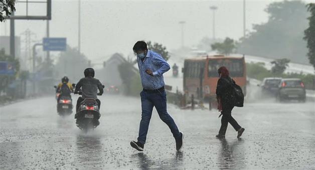 Khabar Odisha:Heavy-to-very-heavy-rainfall-expected-tomorrow-Meteorological-Department-issues-yellow-warning-for-11-districts