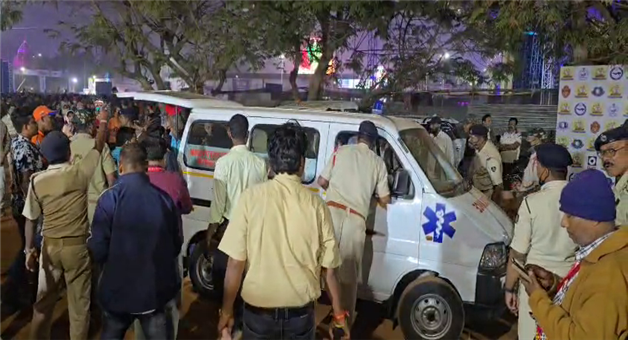 Khabar Odisha:Huge-crowd-on-the-last-evening-of-Cuttack-Bali-Yatra