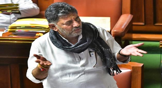 Khabar Odisha:I-am-a-loyalist-of-the-Gandhi-family-DK-Shivakumar-apologizes-for-singing-RSS-prayers