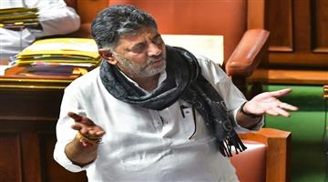 Khabar Odisha:I-am-a-loyalist-of-the-Gandhi-family-DK-Shivakumar-apologizes-for-singing-RSS-prayers