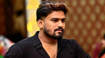 Khabar Odisha:I-sat-for-3-hours-I-was-not-allowed-to-go-on-stage-I-was-humiliated-in-my-district-says-funny-anugulia