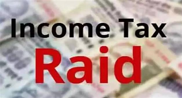 Khabar Odisha:IT-raids-on-wine-merchants