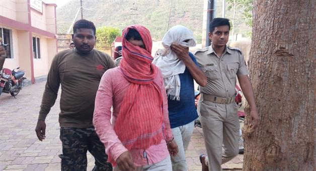 Khabar Odisha:In-case-of-gold-theft-2-arrested