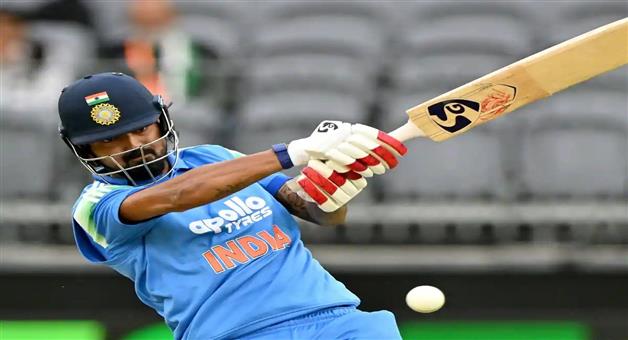 Khabar Odisha:India-scored-136-runs-Australia-got-a-revised-target-of-131-runs-to-win