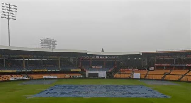 Khabar Odisha:India-vs-New-Zealand-1st-Test-rain-marred-first-days-play-in-Bengaluru