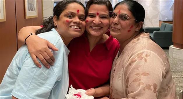 Khabar Odisha:Indians-celebrate-holi-in-Dubai-amidst-conflict