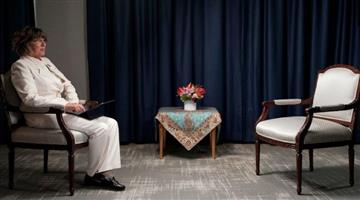 Khabar Odisha:International-News-anchor-refuse-to-wear-headscarf-with-Iran-president-Ebrahim-Raisi-during-interview
