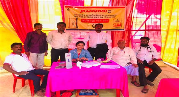 Khabar Odisha:JK-Lakshmi-Cement-Free-Health-Camp-organized-in-Banamalipur