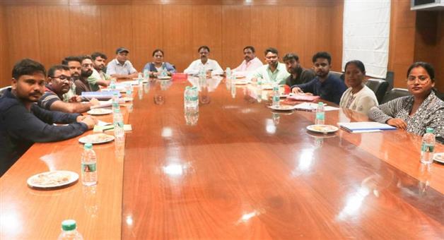 Khabar Odisha:Jharkhand-JPSC-JSSC-Exam-Scam-State-Govt-Holds-Talks-with-Protesters-Amid-Ongoing-Agitation