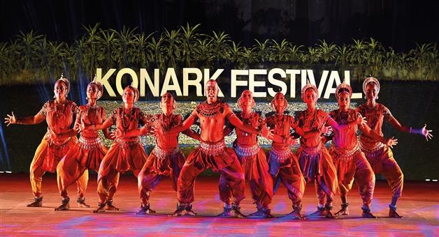 Khabar Odisha:KONARK-FESTIVAL-2025-Open-air-stage-to-be-colorful