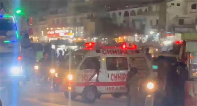 Khabar Odisha:Karachi-Terror-Attack-8-Killed-In-Suicide-Blast-Near-Rangers-HQ