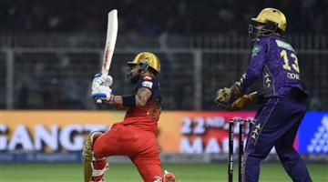 Khabar Odisha:King-Kohli-Reigns-Supreme-RCB-Stun-KKR-in-Record-Chase-Virat-Hits-10th-T20-Ton