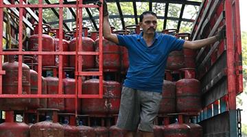 Khabar Odisha:LPG-shortage-in-the-country-government-imposes-MSA-find-out-who-will-get-gas-first