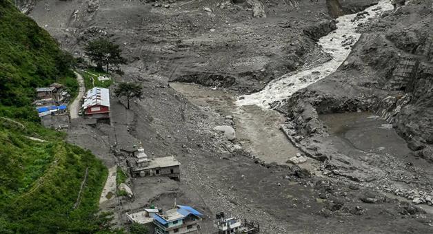 Khabar Odisha:Landslides-in-China-port