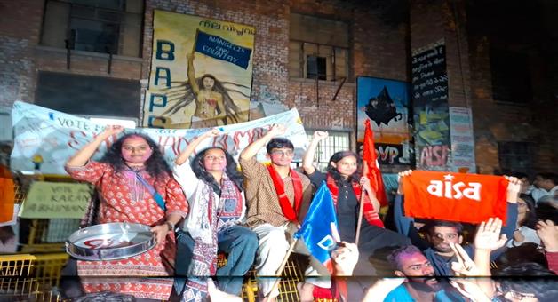 Khabar Odisha:Left-party-triumphs-again-in-JNU-wins-all-4-seats-including-the-post-of-president