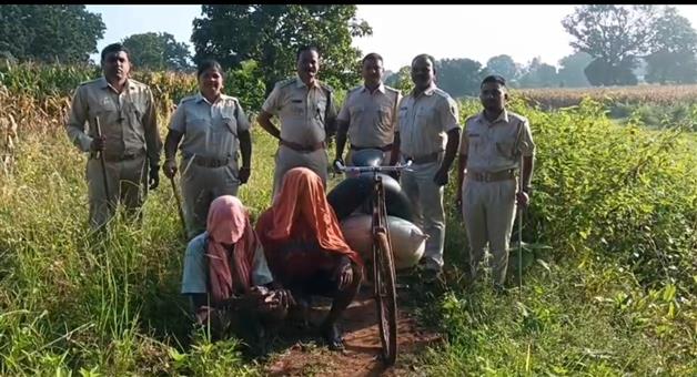 Khabar Odisha:Liquor-seized-by-Excise-Department-Two-arrested