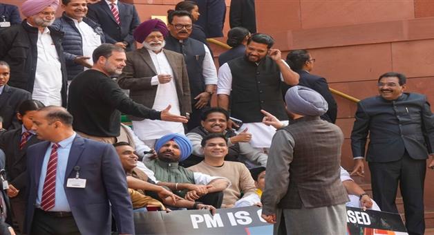 Khabar Odisha:Look-traitors-are-coming-Rahul-says-this-to-Union-Minister-who-left-Congress-and-joined-BJP