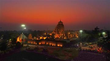 Khabar Odisha:Mahadeepa-to-be-lifted-atop-Lord-Lingaraj-temple-at-10-pm