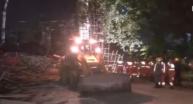 Khabar Odisha:Mahalaxmi-Jagadamba-devasthan-mandir-structure-collapse-rescue-operation-going-on