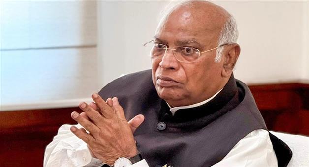 Khabar Odisha:Mallikarjun-Kharges-big-statement-Sonia-Gandhi-takes-decisions-about-me