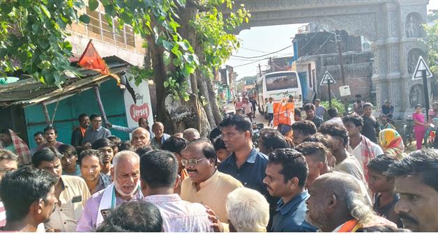 Khabar Odisha:Massive-attack-on-mla-of-khalikote