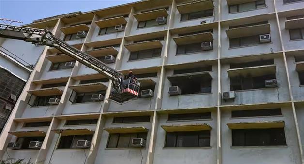 Khabar Odisha:Minor-Fire-Breaks-out-at-School-of-Planning-and-Architecture-Campus-in-Delhis-ITO-No-Casualties-Reported
