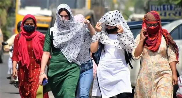 Khabar Odisha:Monsoon-arrives-early-in-Kerala-heatwave-alert-for-Delhi-NCR-Punjab