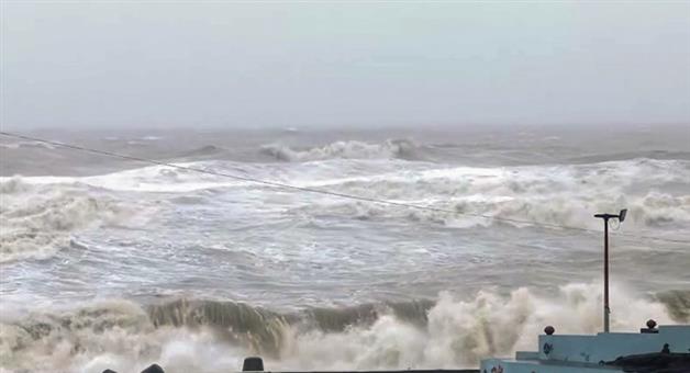 Khabar Odisha:Monsoon-moving-forward-at-a-speed-of-18-kmph-rain-wind-expected-for-South-Odisha