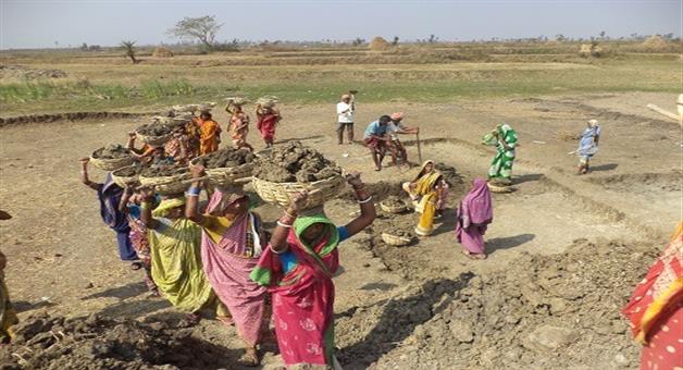 Khabar Odisha:More-than-70-thousand-odia-migrant-labour-are-going-to-out-of-odisha