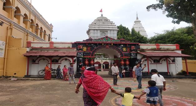 Khabar Odisha:Nabanna-was-offered-to-Goddess-Manikeswari