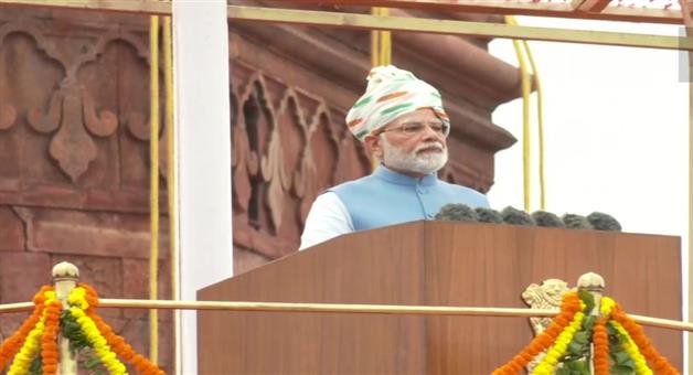 Khabar Odisha:Nation-India-PM-Modi-hoisted-tricolor-at-Lal-Killa-of-New-Delhi