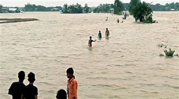 Khabar Odisha:Nation-Nearly-680-lakh-people-in-31-districts-reeling-under-deluge-in-Assam-floods