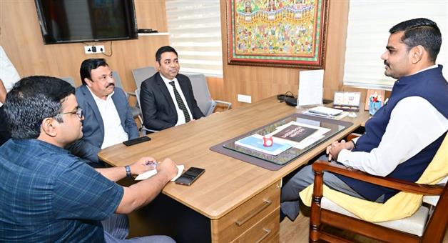 Khabar Odisha:New-Zealand-Trade-Envoy-meets-Industry-Minister-discusses-technology-exchange