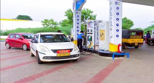 Khabar Odisha:No-Third-Party-Insurance-No-Fuel-Supreme-Court-Issues-Strict-Order-for-Petrol-Pumps