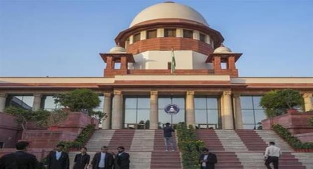 Khabar Odisha:No-one-can-be-mocked-for-their-income-Supreme-Court
