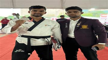 Khabar Odisha:Odia-boy-Anvesh-Hota-excels-in-university-sports-wins-silver-medal