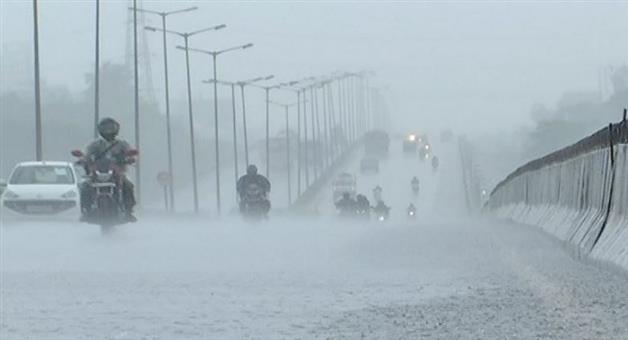 Khabar Odisha:Odisha-Rainfall-Update-State-Records-12-Surplus-Rain-But-4-Districts-Deficit-2-Hirakud-Dam-Gates-Closed
