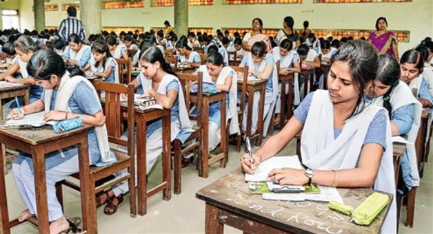 Khabar Odisha:Odisha-govt-announces-to-increase-Plus-2-seats-after-high-pass-percentage-in-Matric-exam