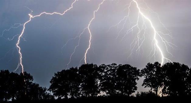 Khabar Odisha:One-dead-2-seriously-injured-in-lightning-strike