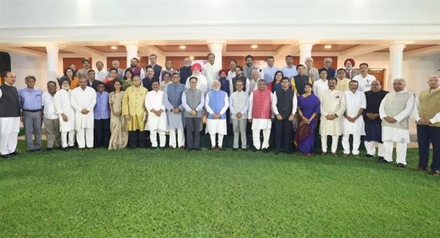 Khabar Odisha:PM-Modi-met-the-all-party-delegation-took-feedback-on-the-meetings-held-in-various-countries