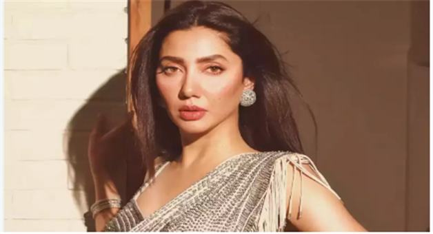 Khabar Odisha:Pakistani-actress-Mahira-Khan-says-she-is-being-trolled-by-her-own-fans-for-being-banned-from-Bollywood