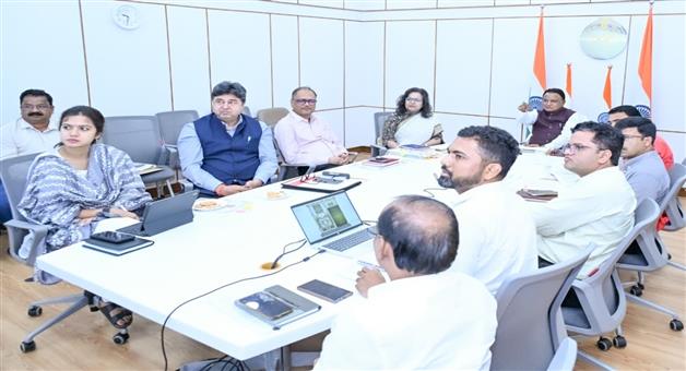 Khabar Odisha:Pandit-Godavarish-Mishra-Adarsh-​​Primary-School-project-to-be-expanded-Chief-Minister